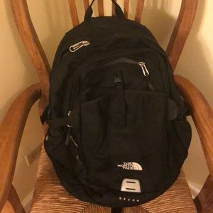 North Face Recon Backpack Ergonomic  Laptop